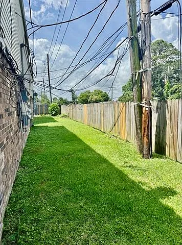 4321 Loire Dr #D — Photo 16