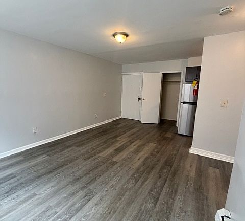 3rd image of 1335 Virginia St #G2