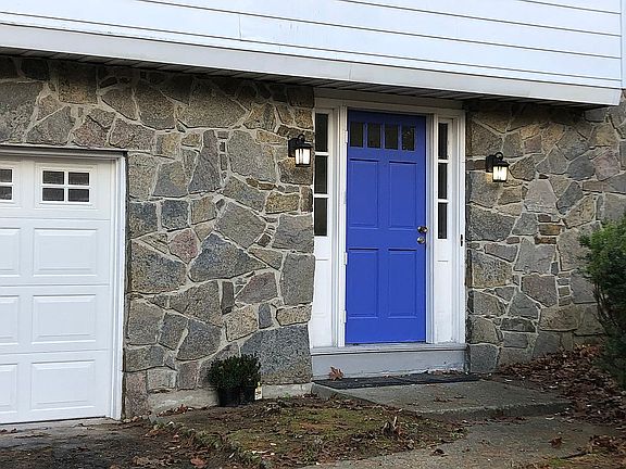 3rd image of 55 Vichy Dr
