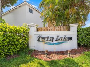 13649 SW 142nd Ter, Miami, FL 33186