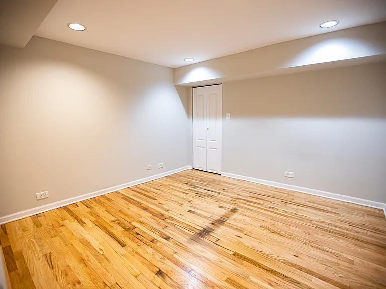 3540 N. Janssen Ave. — Photo 3