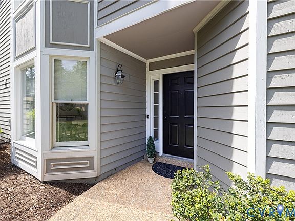 3rd image of 12006 Foxfield Cir