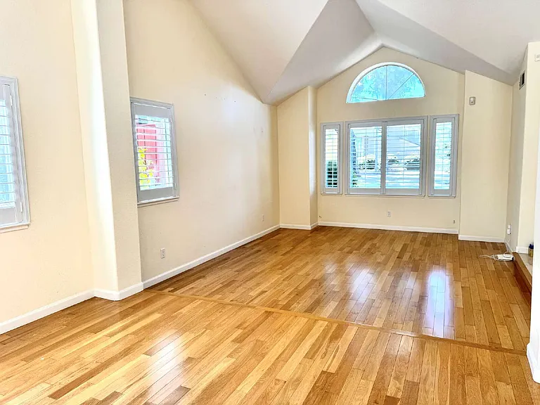 3281 Falerno Way — Photo 7
