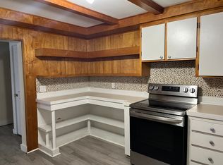 39 Riverside Ave APT 2, Sanford, ME 04073