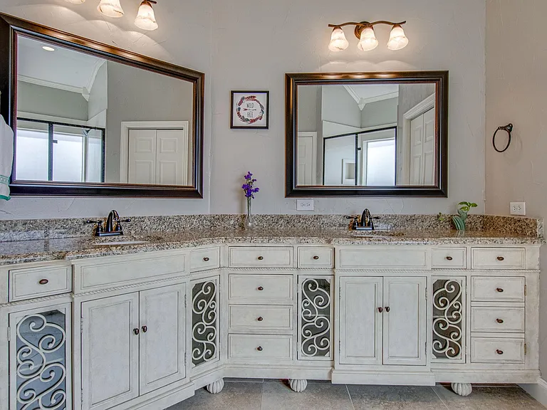 3501 Wind Flower Ln — Photo 13