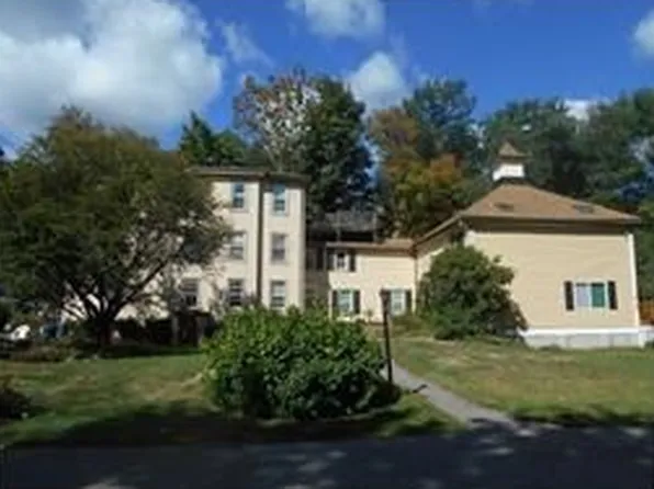 291 Broadway APT D, Haverhill, MA 01832