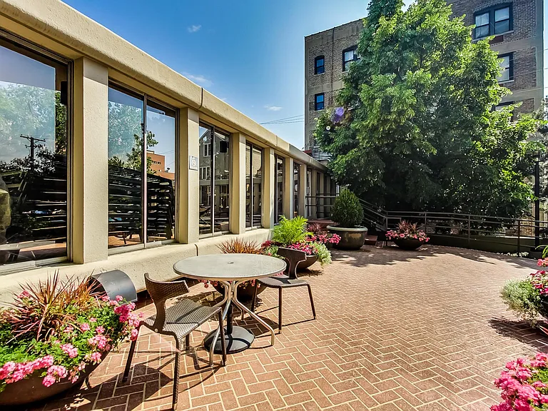 1960 N Lincoln Park W #302 — Photo 7