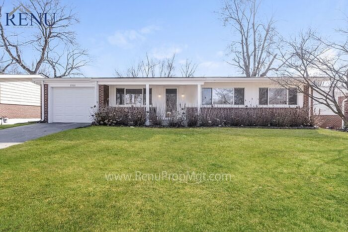 1st image of 2660 N Waterford Dr