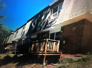 657 Robbins Ave APT 60, Dracut, MA 01826