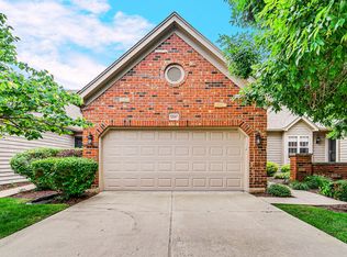 1257 Oakleaf Ct, Aurora, IL 60506