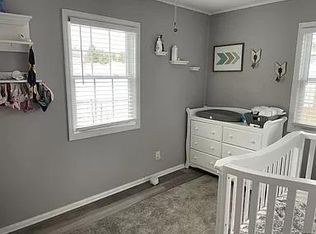 393 Dixon Rd, Queensbury, NY 12804