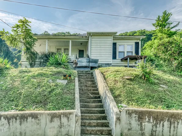 242 Robinson Ave, Pennington Gap, VA 24277
