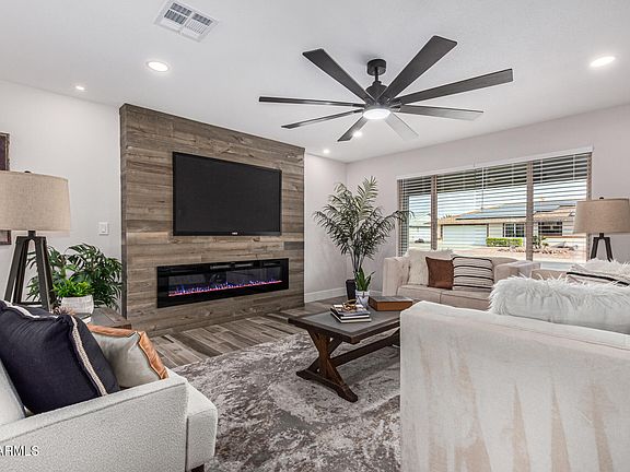 3rd image of 13311 W CASTLE ROCK Drive