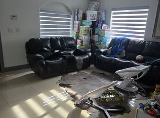 9752 NW 126th Ter, Hialeah Gardens, FL 33018