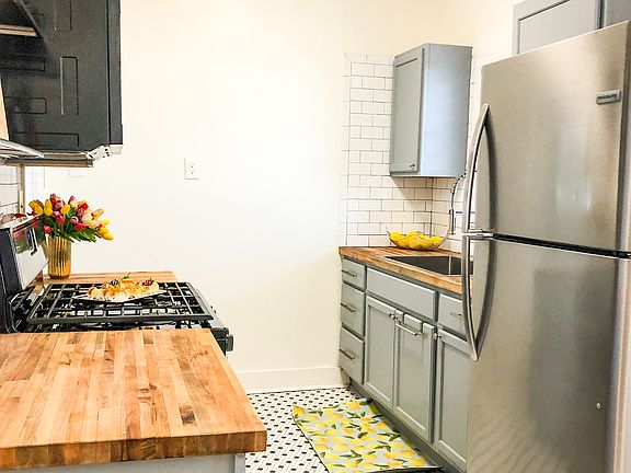 3rd image of 331 E Lullwood Ave APT 2