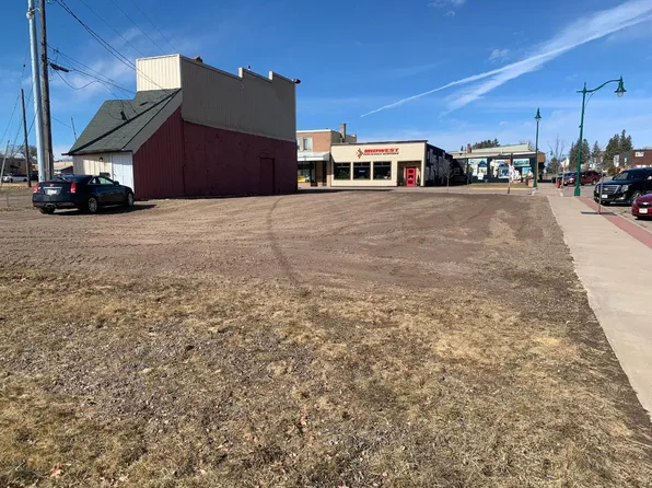 219 Division St, Park Falls, WI 54552