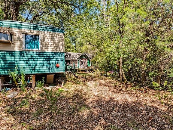 3rd image of 161 Old Piney Trl