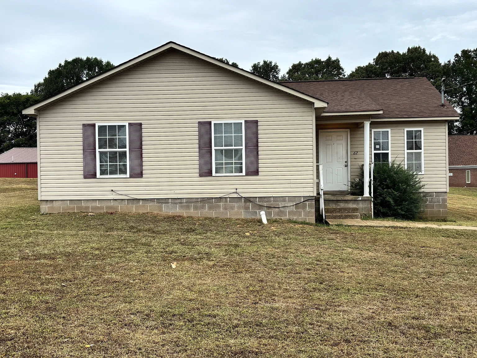 4 bed, 1296 sqft, $1,250 — Photo 2
