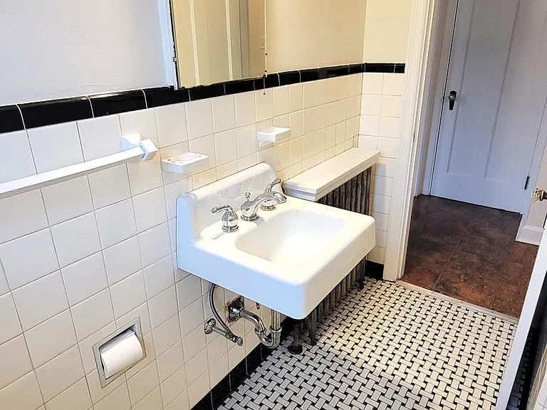 3884 Vine St — Photo 13
