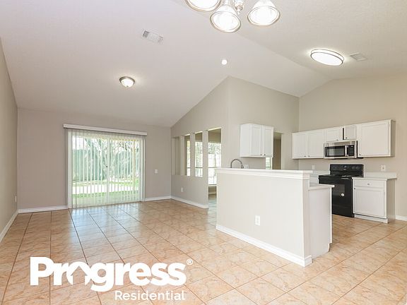 5th image of 6849 N Park Dr