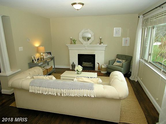 3rd image of 2913 Peregoy Dr