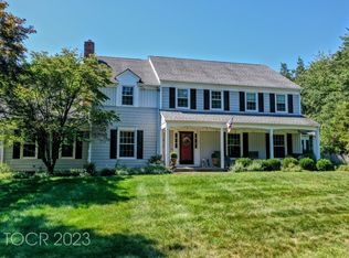 20 Brook Hollow Dr, Gladstone, NJ 07934