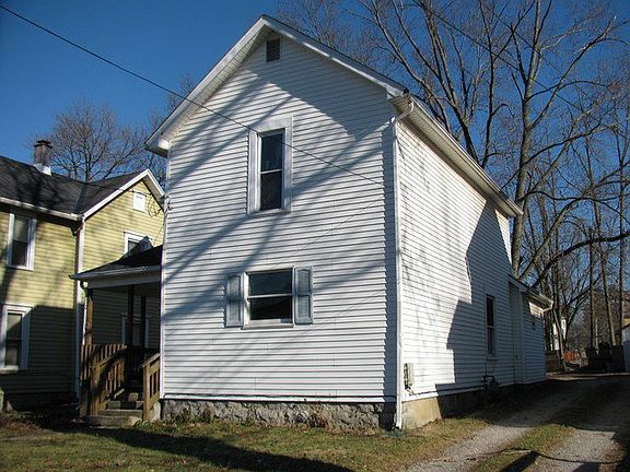 2nd image of 354 Blaine Ave