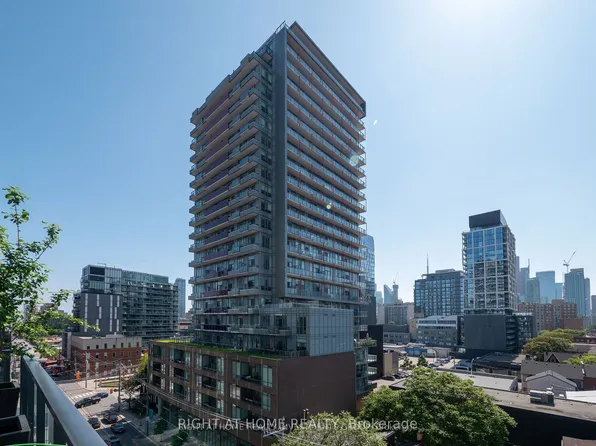 120 Parliament St #8, Toronto, ON M5A 0N6