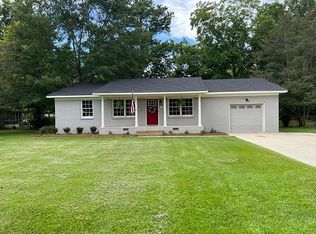 218 6th St, Gadsden, AL 35906