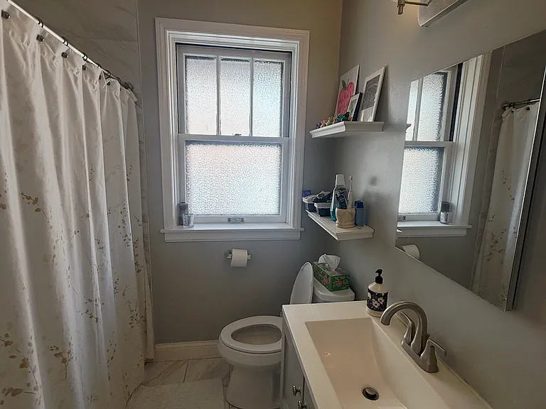 7500 Parkdale Ave — Photo 11