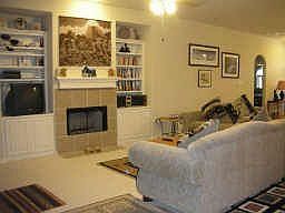 3rd image of 10534 Parkside Dr