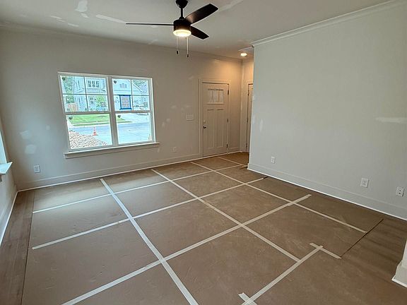 4th image of 133 Huntley Dr