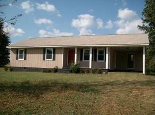 1730 McGee Rd, Lavonia, GA 30553