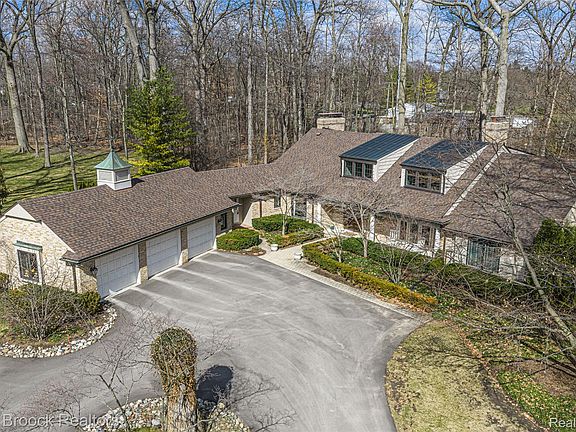 2nd image of 5275 Brookdale Rd