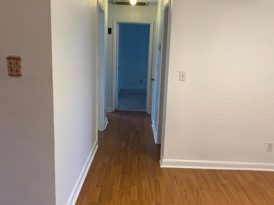 1st image of 1427 Harbor Ct