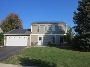 580 Waterford Dr, Lake Zurich, IL