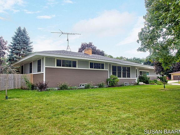 2nd image of 1148 Legion Park Dr