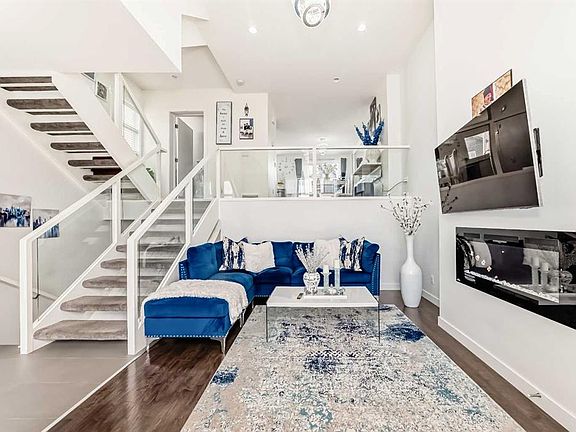 5th image of 1530 W Bayside Ave SW #407