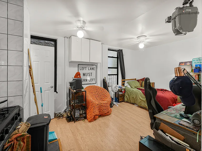 124 Mott St #15 — Photo 4