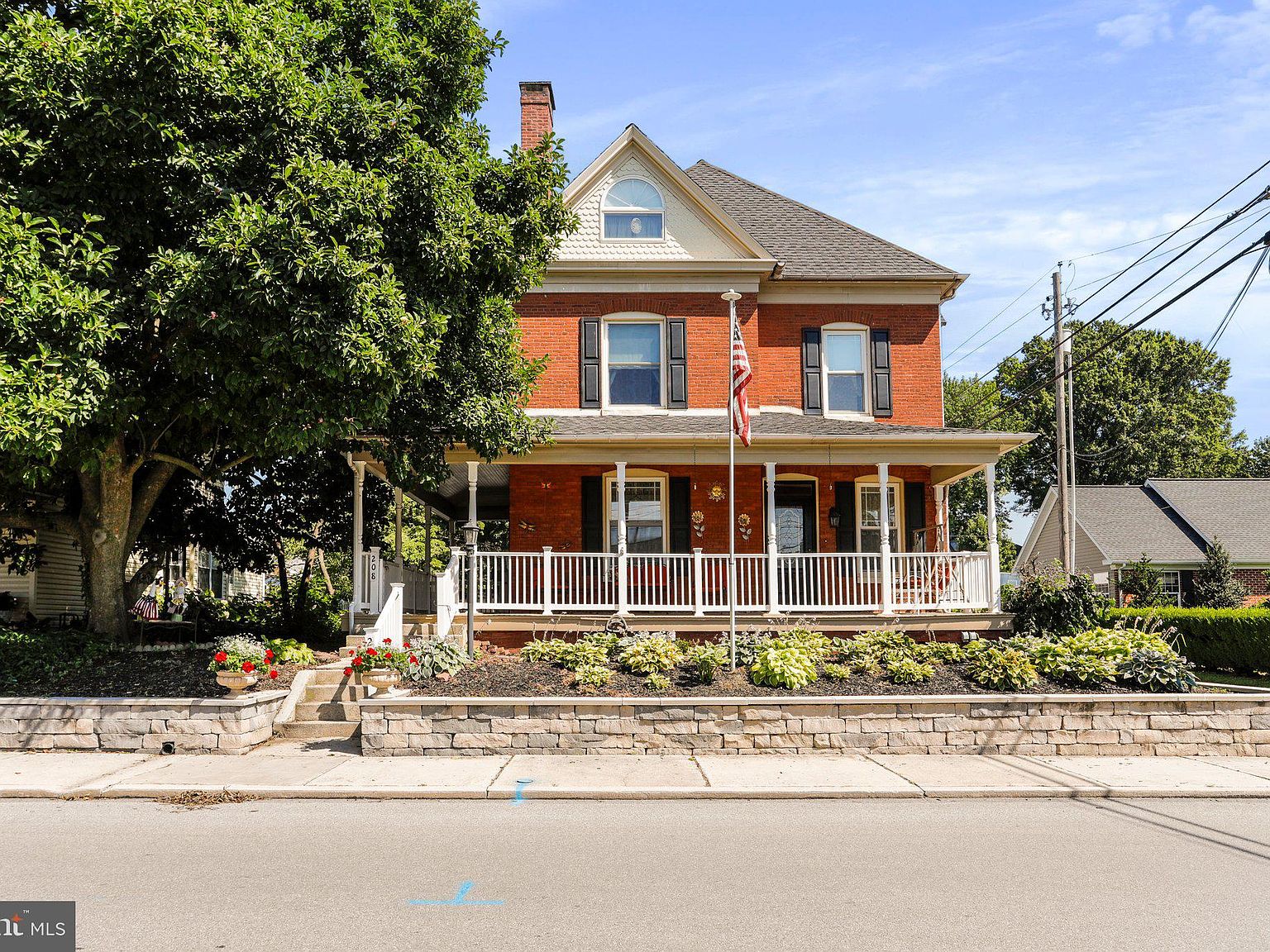 208 Stock St, Hanover, PA 17331 Zillow