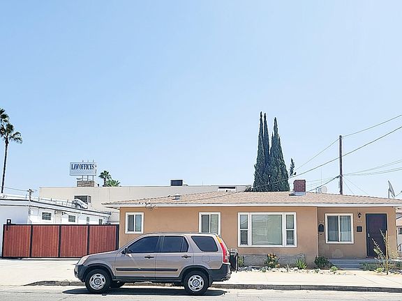 2nd image of 5668 N Muscatel Ave