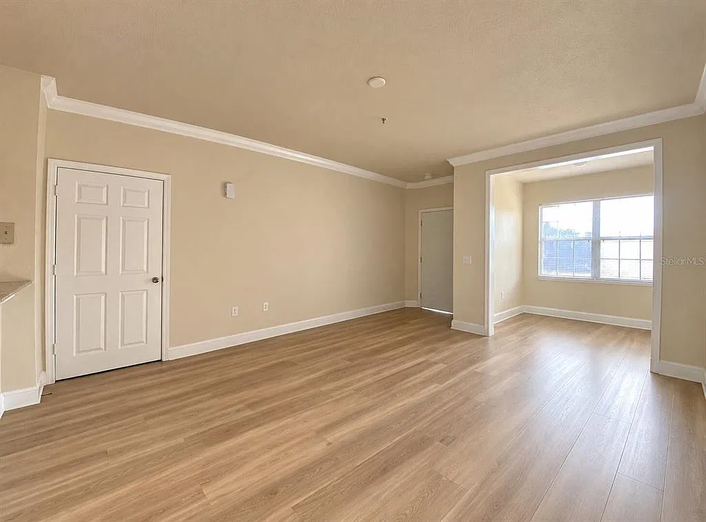 1 bed, 1.0 bath, 838 sqft, $1,695 — Photo 1