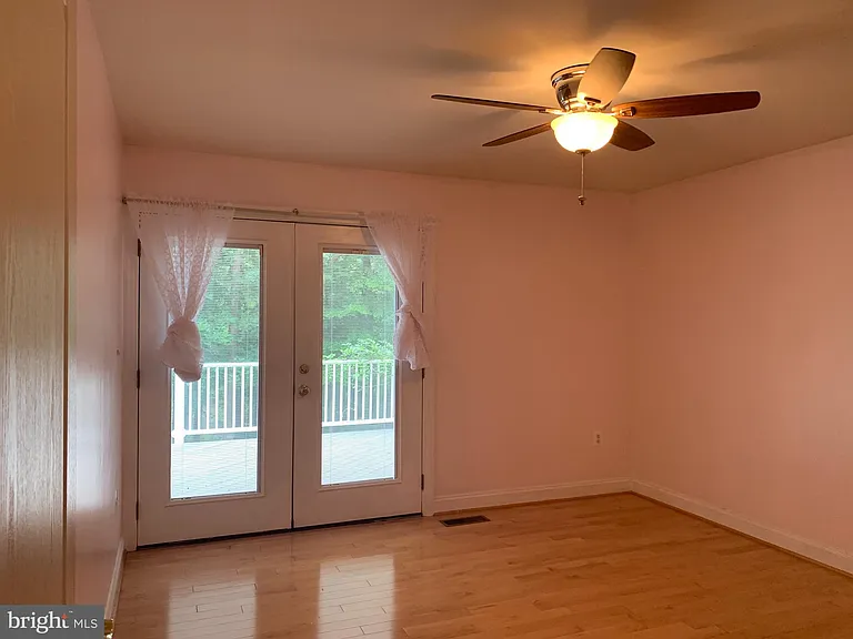 10701 Whispering Way — Photo 18