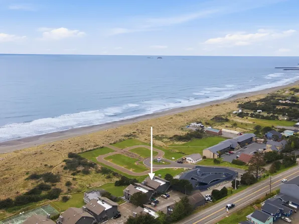29134 Ellensburg Ave APT 1, Gold Beach, OR 97444