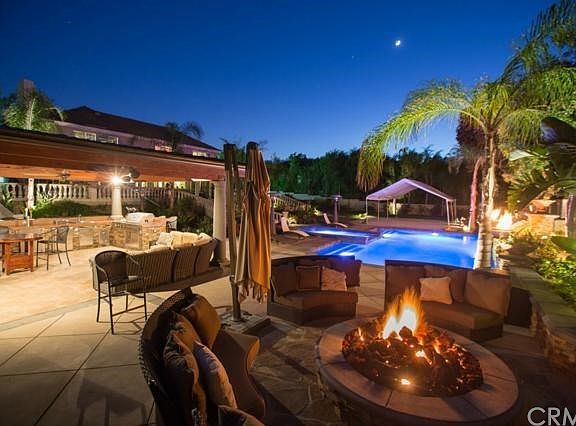 4th image of 101 S Belleza Ln