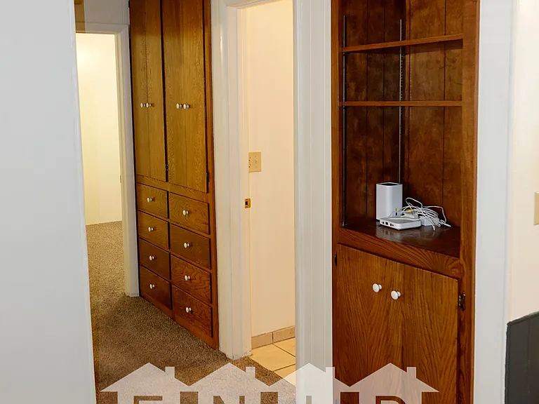 1006 E Park St — Photo 9