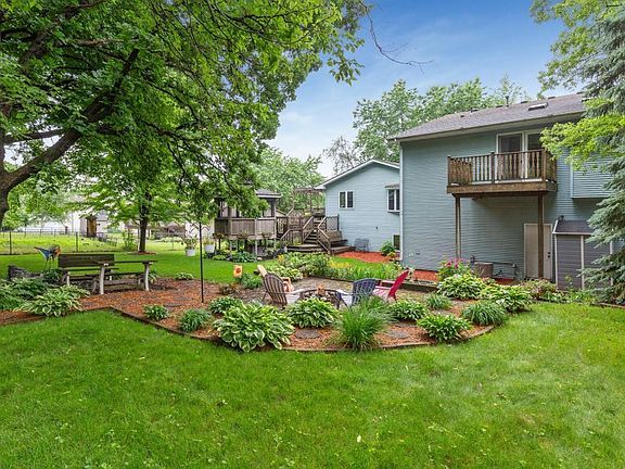 5th image of 8887 Autumn Oaks Dr