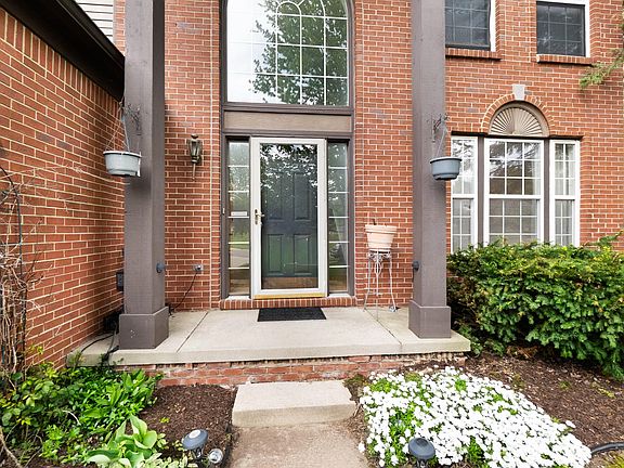 3rd image of 399 Quail Ridge Ct