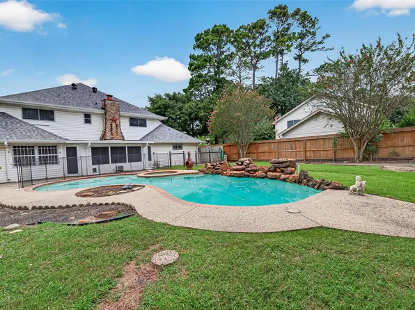 16806 Deep Pines Dr, Spring, TX 77379