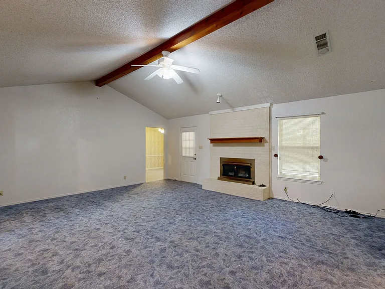 1711 Redwood Dr — Photo 5